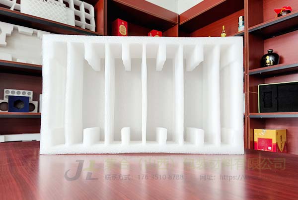 供應(yīng)長(zhǎng)治珍珠棉集合包裝支持定制光伏產(chǎn)品珍珠棉盒新能源包裝