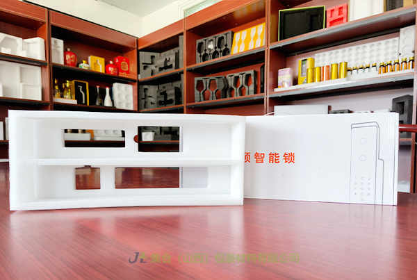 集合包裝珍珠棉廠量身定制異形EPE內襯，緩沖包裝材料