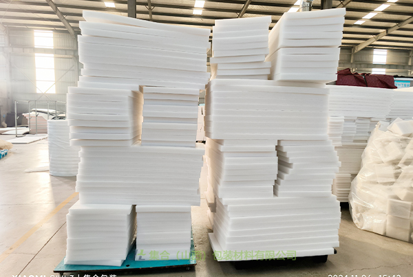 忻州珍珠棉板材定做廠-山西珍珠棉廠專(zhuān)業(yè)生產(chǎn)高密度珍珠棉板材、白色珍珠棉板材、復(fù)合珍珠棉板材品質(zhì)卓越