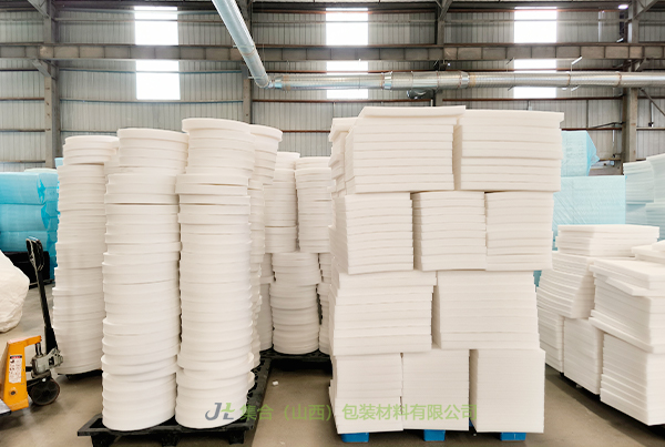 小店珍珠棉板-山西珍珠棉廠家專(zhuān)業(yè)生產(chǎn)珍珠棉板、珍珠棉板材、白色珍珠棉板材品質(zhì)無(wú)憂