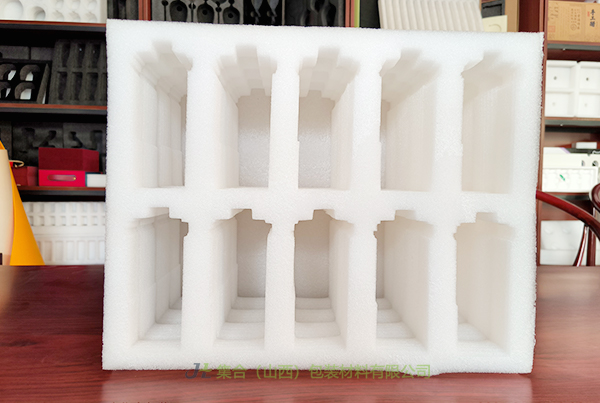 平遙珍珠棉盒-山西珍珠棉廠家專業(yè)生產(chǎn)珍珠棉禮盒內(nèi)襯、EPE珍珠棉盒、EPE珍珠棉禮盒內(nèi)襯品質(zhì)無憂