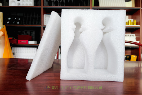 大同珍珠棉盒-太原珍珠棉廠專業(yè)生產(chǎn)EPE禮盒內(nèi)襯、EPE珍珠棉盒、EPE珍珠棉禮盒內(nèi)襯工廠直發(fā)