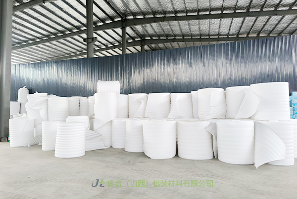 堯都區(qū)珍珠棉卷材-太原珍珠棉廠專(zhuān)業(yè)生產(chǎn)珍珠棉卷棉、EPE珍珠棉卷棉、珍珠棉大棚保溫卷棉工廠直出貨