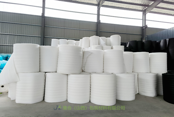 應(yīng)縣珍珠棉卷材-山西珍珠棉廠專(zhuān)業(yè)生產(chǎn)EPE卷棉、珍珠棉保溫卷棉、珍珠棉大棚保溫卷棉源頭工廠