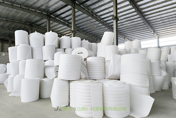 河曲珍珠棉卷材-集合包裝專業(yè)生產(chǎn)EPE珍珠棉卷棉、珍珠棉保溫卷棉、珍珠棉大棚保溫卷棉真材實(shí)料