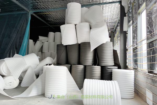 大寧珍珠棉卷材-山西珍珠棉廠家專業(yè)生產(chǎn)EPE卷棉、EPE珍珠棉卷棉、珍珠棉大棚保溫卷棉物美價廉