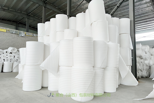 山陰珍珠棉卷材-珍珠棉廠家專業(yè)生產(chǎn)EPE卷棉、EPE珍珠棉卷棉、珍珠棉大棚保溫卷棉質(zhì)量過硬