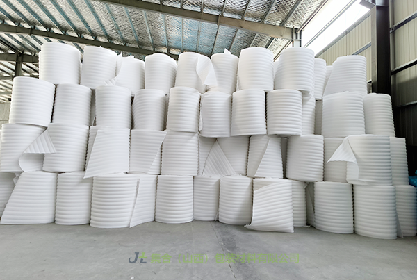 武鄉(xiāng)珍珠棉卷材-珍珠棉源頭生產(chǎn)廠家專業(yè)生產(chǎn)珍珠棉卷棉、EPE卷棉、EPE珍珠棉卷棉原廠直發(fā)貨