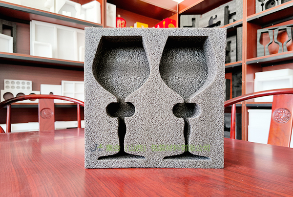 靜樂定做珍珠棉-珍珠棉廠家專業(yè)生產(chǎn)EPE板材、EPE水果托、XPE復(fù)合EPE板材實惠好物選