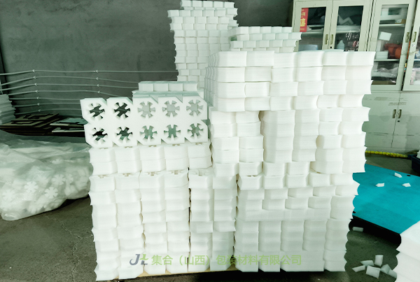 翼城珍珠棉支架-珍珠棉源頭生產(chǎn)廠家專業(yè)生產(chǎn)珍珠棉支架、EPE支架、EPE珍珠棉支架源頭發(fā)貨